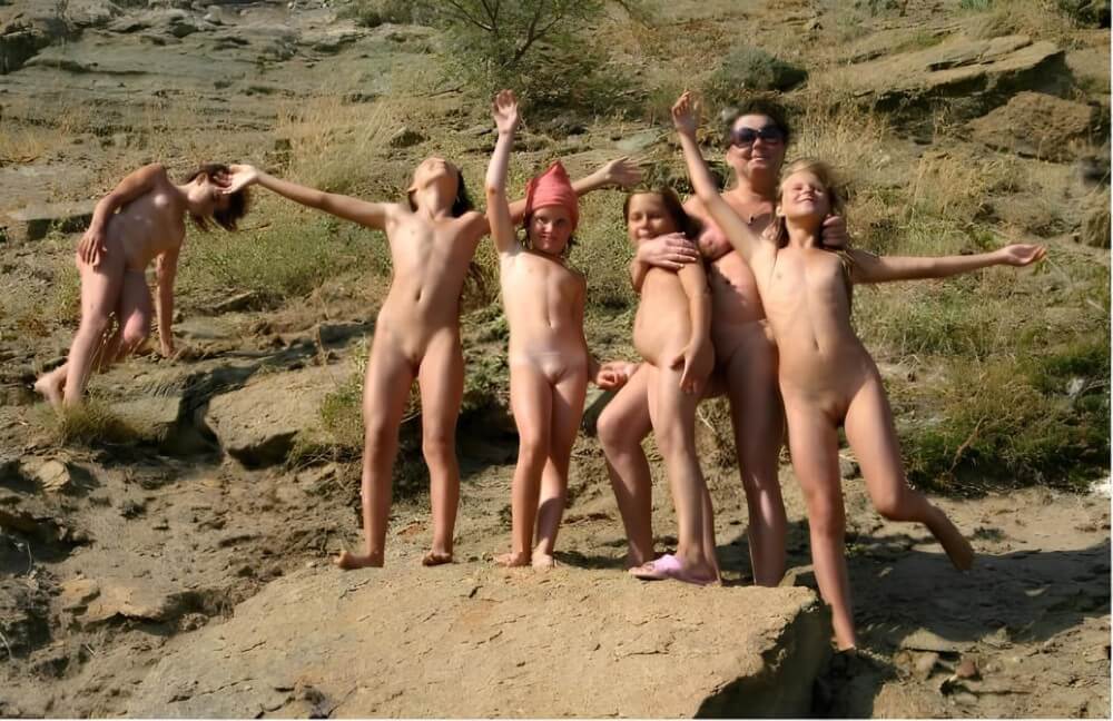 Nudism in a sunny day pics - This movement helps people understand that the naked body is not an object for judgment or condemnation