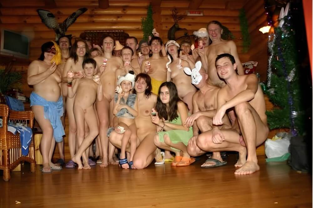 Sauna meet new year gallery - Naturalness and freedom are the core principles of naturism and nudism