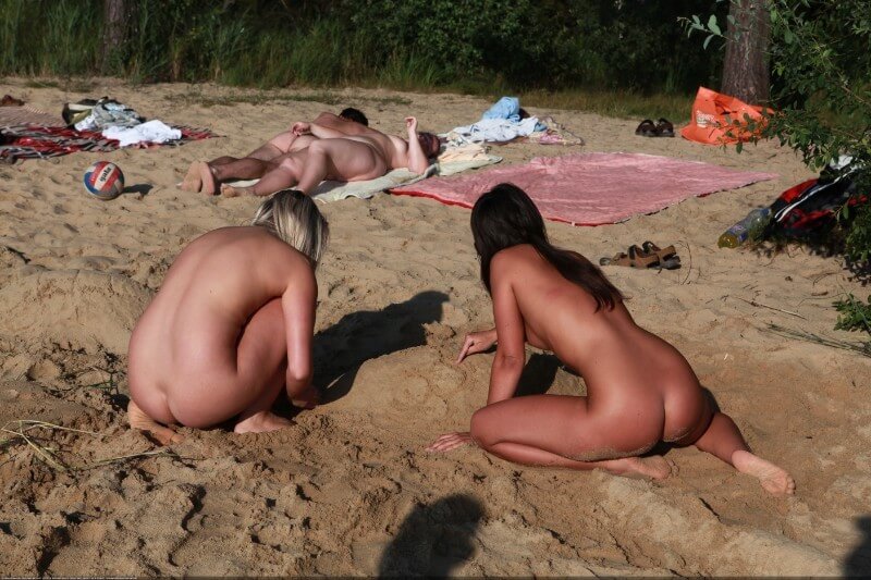 Creekside activity Big Photo gallery - Nudity as part of a life free from shame and fear of ones own nakedness