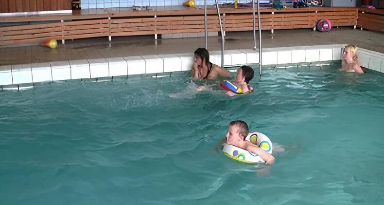 Swimming center club Full HD - The natural beauty of the body is one of the goals of naturism and nudism