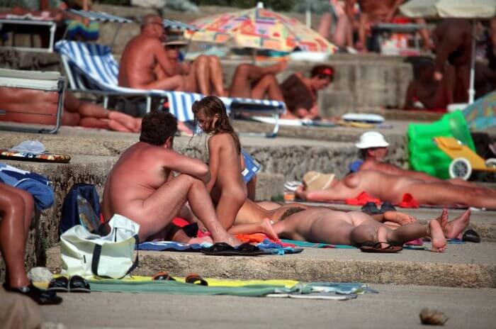 Passing Through Shores photo - Nudism teaches us to appreciate the present moment