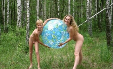 Crimea Family Sand Profile photo gallery - Naturism teaches respect for the beauty of the body and its natural forms
