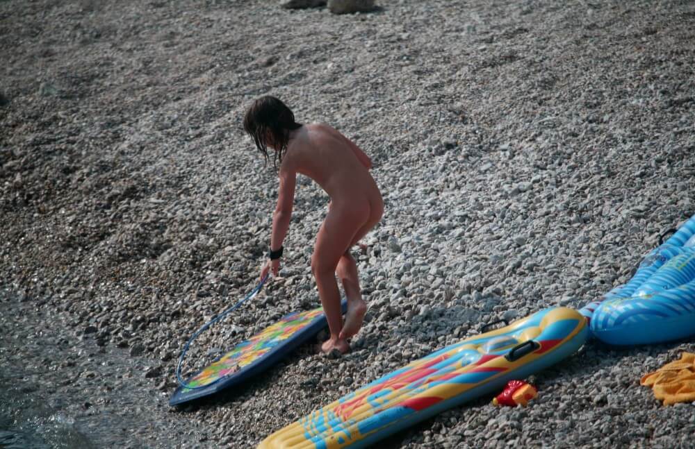 Naturist Surf Board Glides pics - Nudism and naturism promote inner happiness and harmony