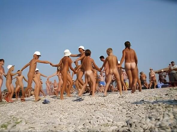 Premium Content # 37 - Living in harmony with nature is the primary goal of the naturist and nudist lifestyle