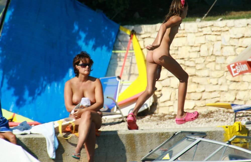 Bright Day Sun Tanning pics - Must always be without clothes