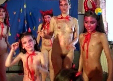 Naturist Freedom: Bu Bu Bu - Nudity is a part of life without shame