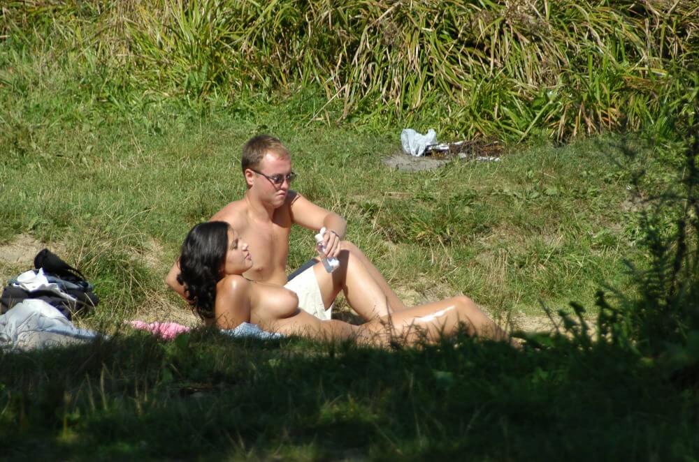 Photo Shoot Observation pics - Promoting nudism to the masses
