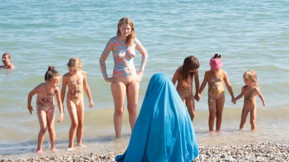 Neptune Day Full HD - Unrestricted freedom as the core value of nudism
