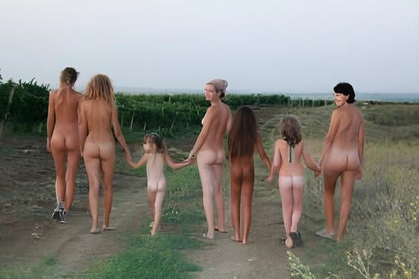 The Vineyard Tour photos - The Theory and Practice of Naturism
