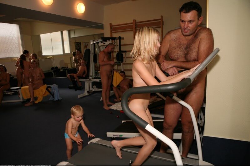 Record room naturists photos - Nudism helps to overcome shyness and insecurities