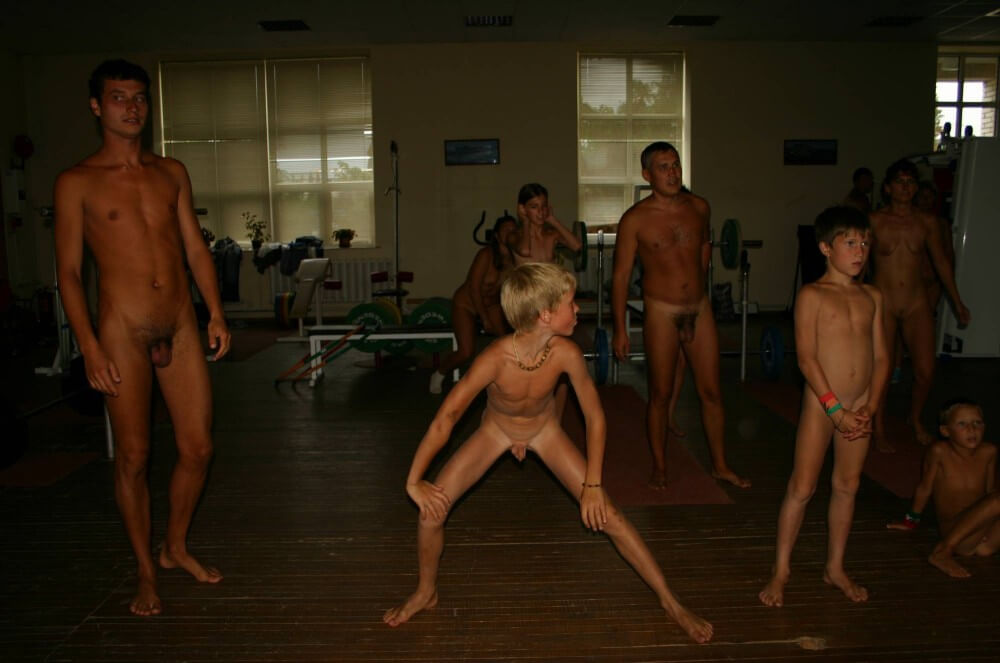 Family Gym Nudist Stretch pics - Loyal Followers of the Movement