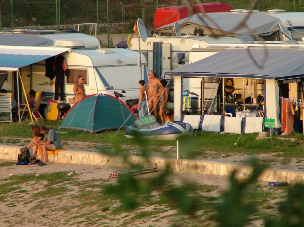 FKK Outdoor Shoreline pics - Naturism and the ecological sustainability of natural recreation areas