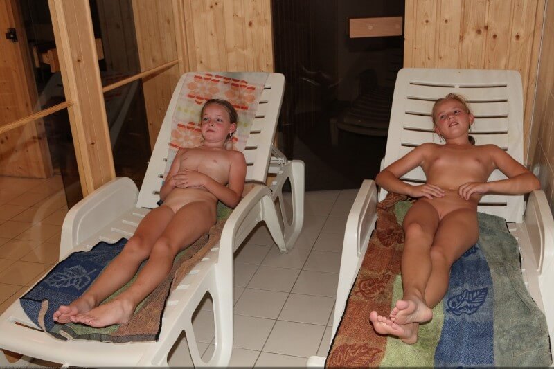 Record center relaxation photos - Engaging in naturism promotes inner harmony and peace of mind