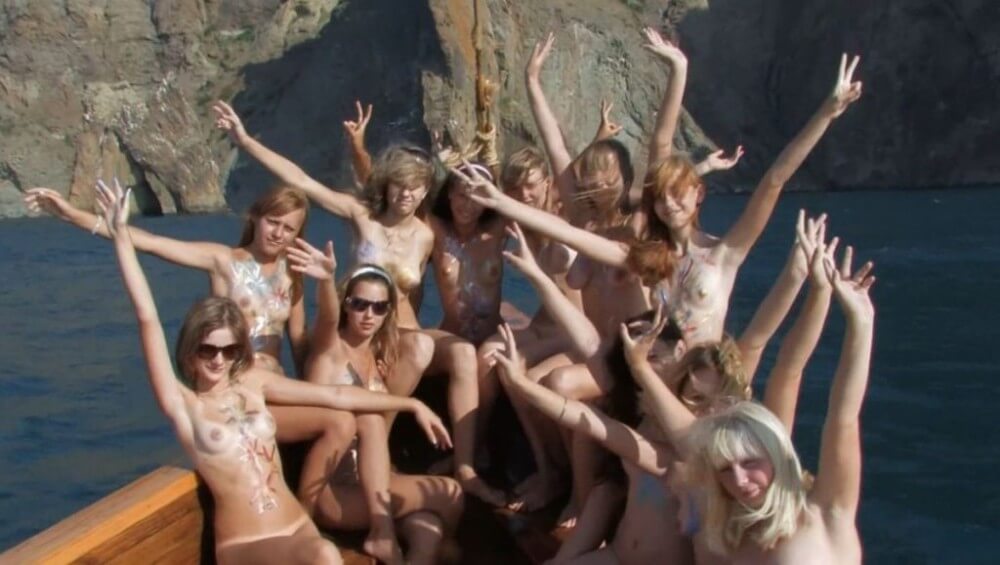 Nudist Girls Boat Cruise Full HD - The natural beauty of the body is one of the goals of naturism and nudism