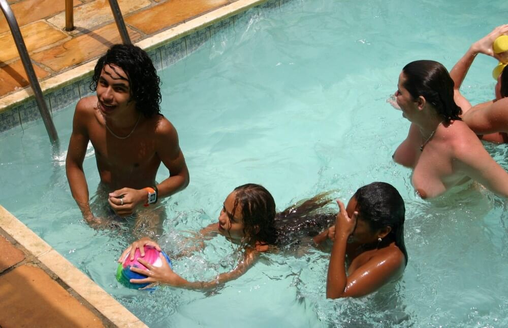 Brazilian Near Pool Profile pics - Naturism enthusiasts around the world