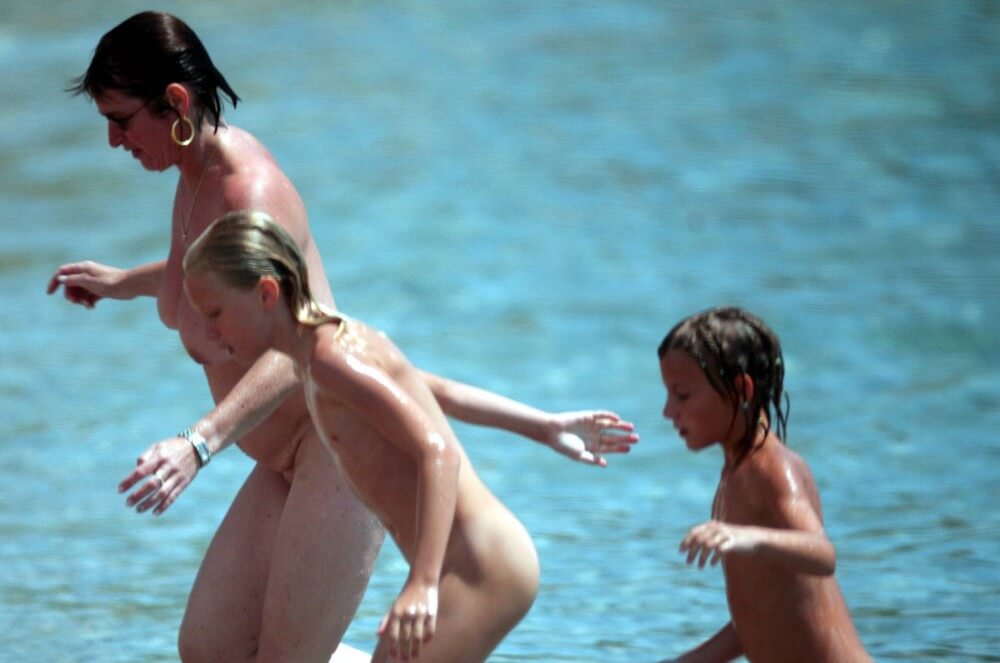 Running From the Waters pics - Completely naked people on planet Earth