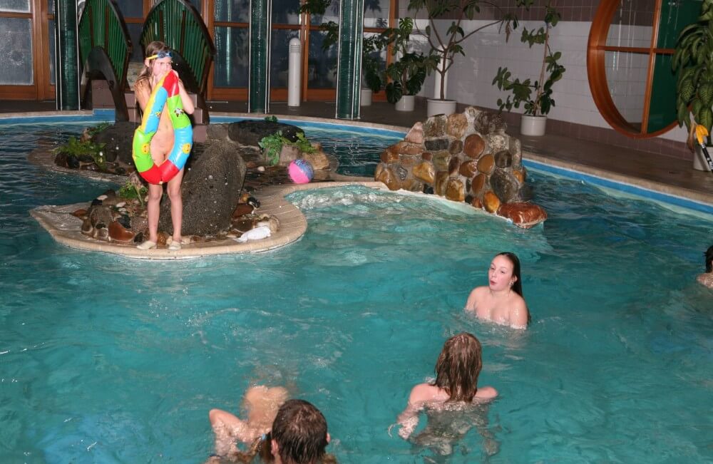 2010 Gym and Sauna gallery - The naked body is an expression of beauty