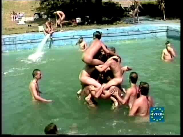 Helios Natura: Athletes of the Sun Eurovid - Nudism helps overcome insecurities